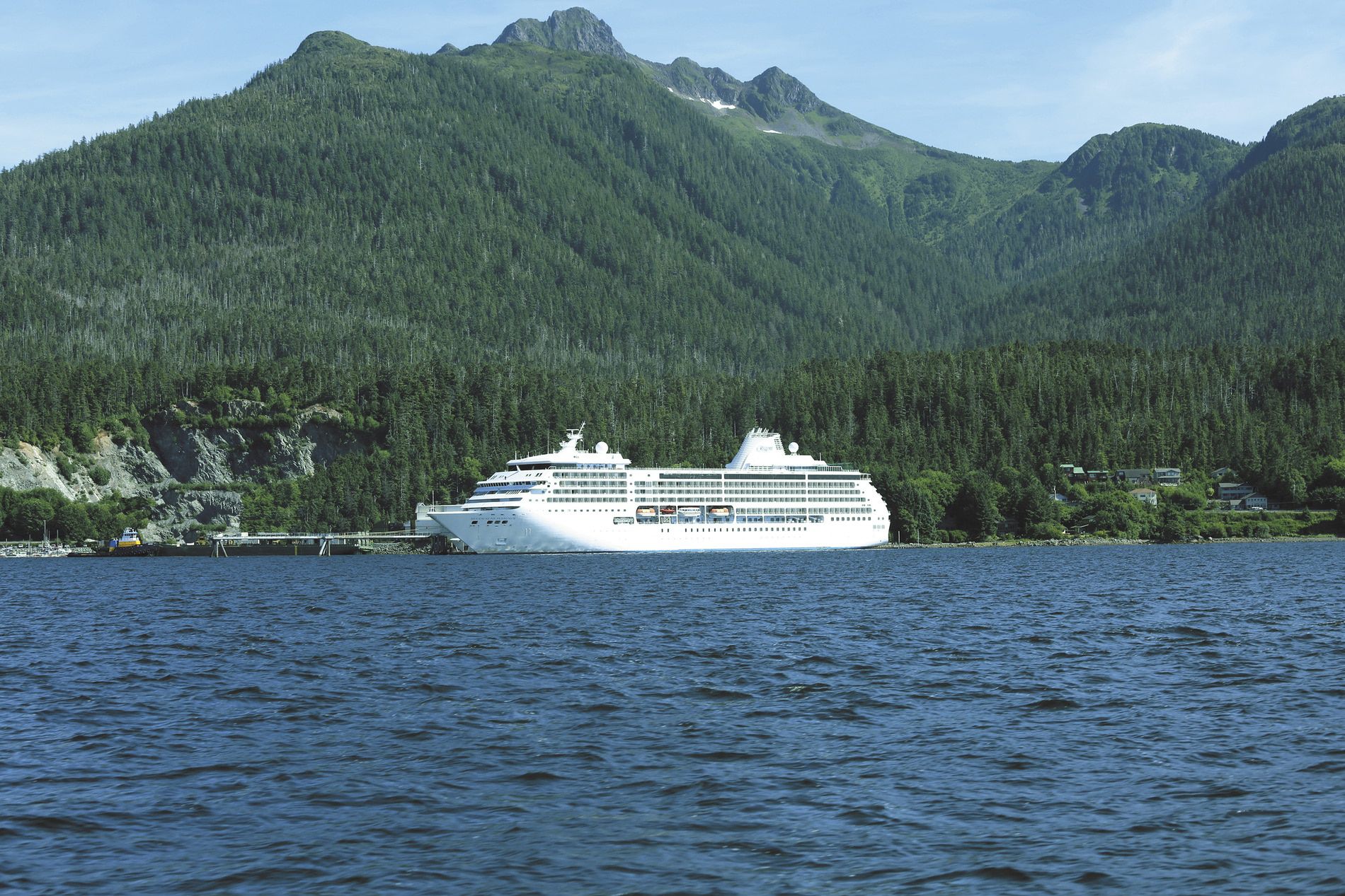 A photo of the Seven Seas Mariner cruise ship